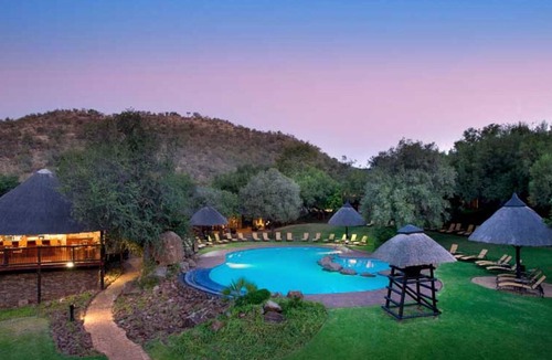 Ledig Cabin | Bakubung Self-Catering Chalets