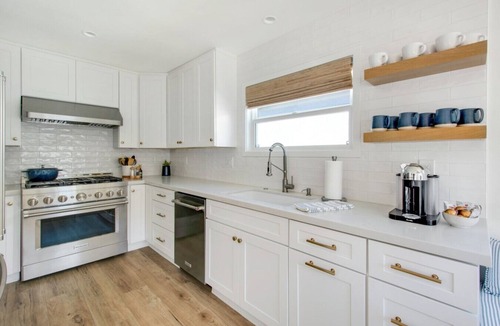 Balboa Island House | Balboa Island Getaway | Steps2Sand | Firepit | BBQ