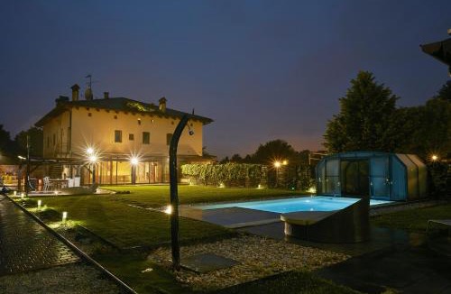 Bologna Fiere District House | BALDA HOUSE, covered and heated pool Only for you