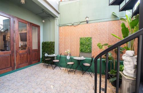Maha Phruttharam Villa | Bangkok Villa for Big Groups 3Mins walk MRT