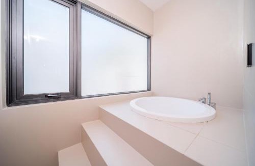 Nong Chaeng Villa | Bangtao New Luxury 7 Bedrooms Modern Space Aesthetic Design Private Pool Villa Private Movie Theater
