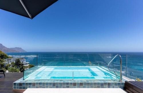 Bantry Bay Villa | Bantry Bay, Super Luxurious, 2 Pools, Ocean Views - Villa Bahia