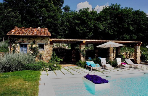 Ponte Buriano Villa | Barbazzano: a superb Tuscan villa perfect for group getaways