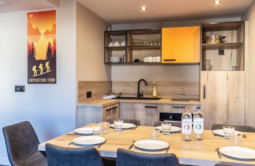 Albertville Hotel | Base Camp Lodge - Albertville