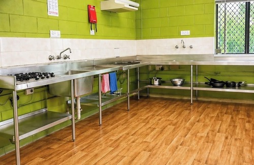 Batemans Bay Hostel | Batemans Bay Holiday Park - Hostel
