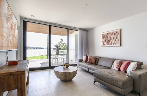 Batemans Bay Apartment | Bayfront Holiday Retreat with Parking