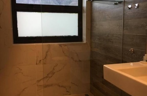 Cape Town City Centre Hotel | Bayview Guest House