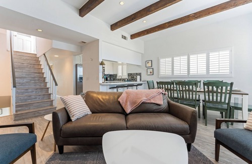 Silver Strand House | Beach House -Harbor Views -Magnificient RoofDeck!