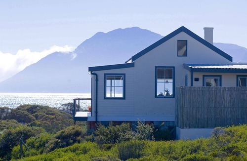 Kommetjie House | Beach House located on the beach in secure private eco estate