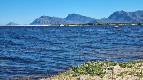Fisherhaven House | Beach House, Pool, Braai, Patio, Water Sports