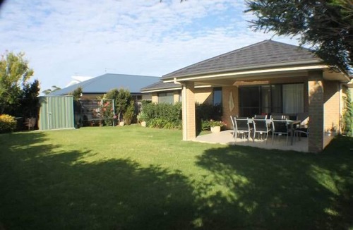 Tomakin House | Beach Side @ Tomakin