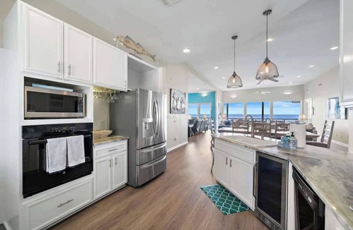 Indian Beach House | Beachfront Beauty w/Hot Tub ~ 10 Steps to Sand