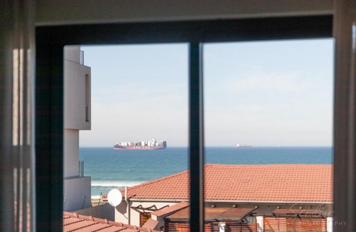Bloubergstrand Apartment | Beachfront Luxury Coastal Escape
