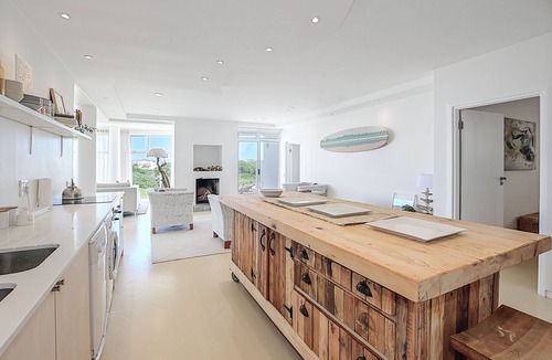 Melkbosstrand House | Beachfront, Sea Views, WiFi, Fireplace, 1-Min Walk