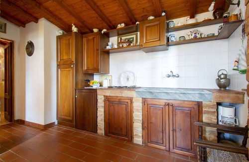 Palaia House | Beautiful private villa for 2 guests with TV and terrace