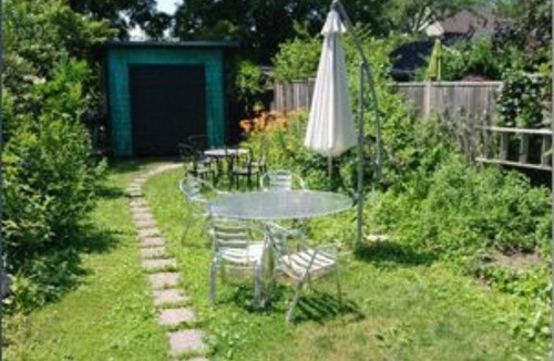 Riverdale House | Beautiful 3 bedroom home with parking in Prime Riverdale