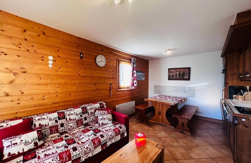 Bisanne 1500 Apartment | Beautiful 3-room, 2-bath Apartment - Pool & Garage