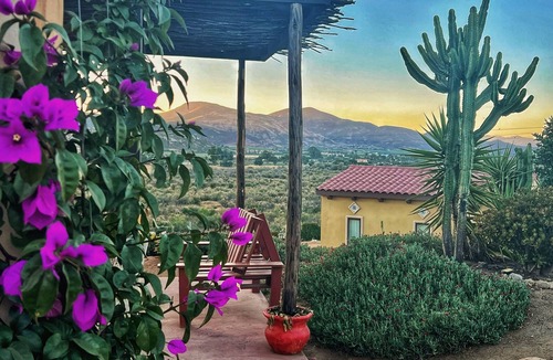 Valle de Guadalupe House | Beautiful and Safe Bungalow in Valle de Guadalupe - Early Check In!