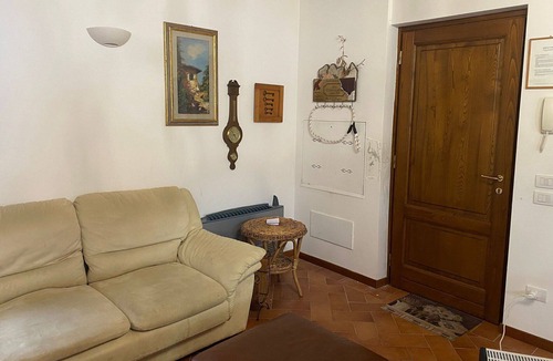 Gaiole in Chianti Apartment | Beautiful apartment with A/C, pool, WIFI, TV, patio, pets allowed, panoramic view and parking