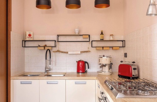 Casciana Terme Apartment | Beautiful apartment for 5 people with A/C, WIFI, terrace, pets allowed and panoramic view