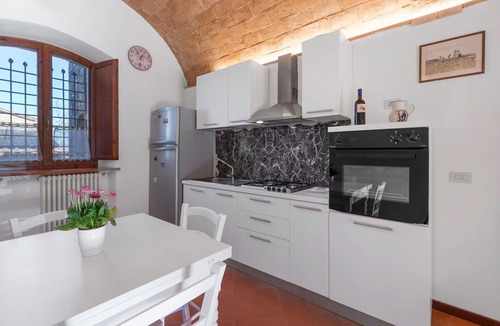 San Macario In Monte Apartment | Beautiful apartment for 4 guests with WIFI, pool, TV and panoramic view, close to San Gimignano