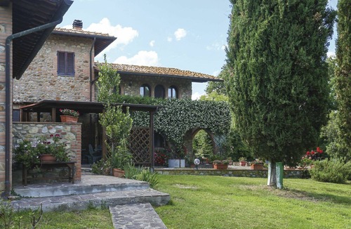 Terricciola House | Beautiful apartment in villa for 4 guests with pool, WIFI, terrace and pets allowed