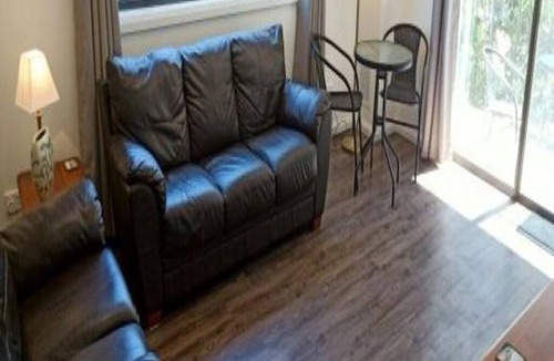 Long Beach Apartment | Beautiful apartment, bush backdrop, kangaroos and a short walk to the beach.