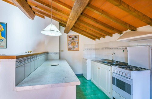 Marradi Villa | Beautiful apartment in villa with WIFI, pool, TV, pets allowed, panoramic view and parking