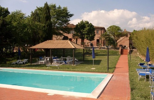 Peccioli Villa | Beautiful apartment in villa for 4 people with WIFI, pool