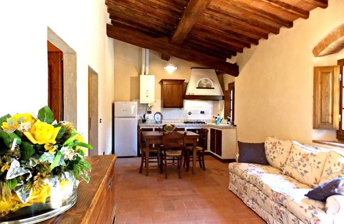 Dicomano Apartment | Beautiful apartment for 6 people with pool, WIFI, TV and pets allowed