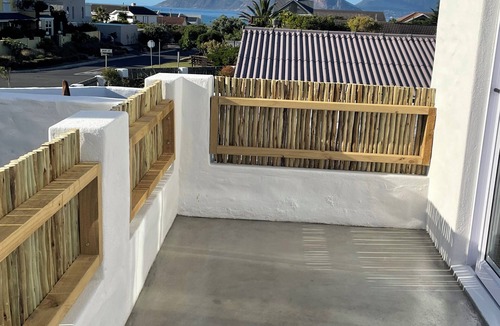 Kommetjie House | Beautiful family home 5minutes walk from the beach.