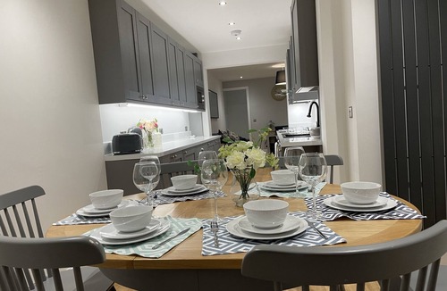 Frampton on Severn House | Beautiful Townhouse in Stratford Upon Avon