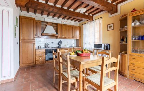 Barga House | Beautiful Home In Barga