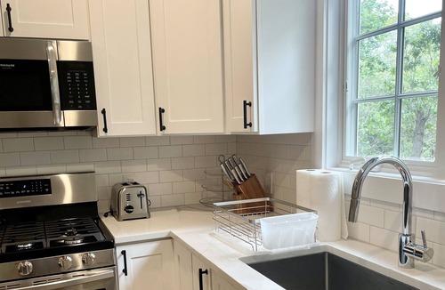 Springs House | Beautiful Home with walking distance to the beach and new 46ft pool!