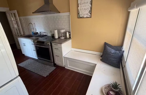 Salisbury House | Beautiful House in Salisbury