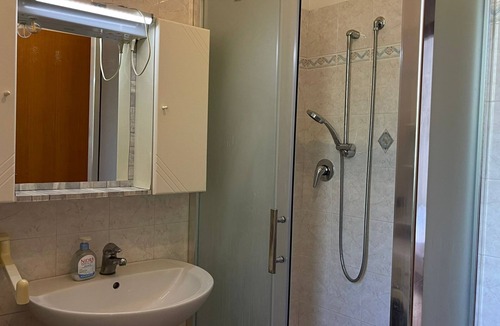 Cagnona Apartment | Beautiful house with private garden and indipendente garden.