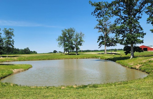 Lakewood RV Rental | BEAUTIFUL LAKE SHELBYVILLE CAMPING SITE ALONG SIDE STOCKED FISHING PONDS SITE#1