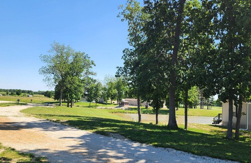 Lakewood RV Rental | BEAUTIFUL LAKE SHELBYVILLE CAMPING SITE ALONG SIDE STOCKED FISHING PONDS SITE #2