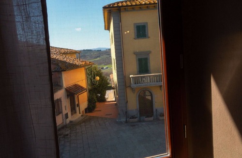 Pergine Valdarno House | Beautiful private villa for 4 people with A/C, WIFI, patio and pets allowed, close to Arezzo