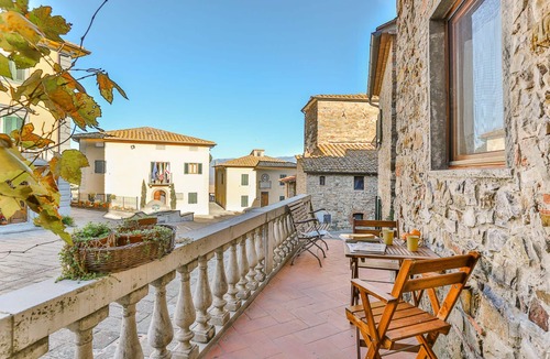 Pergine Valdarno House | Beautiful private villa for 4 people with A/C, WIFI, patio and pets allowed, close to Arezzo