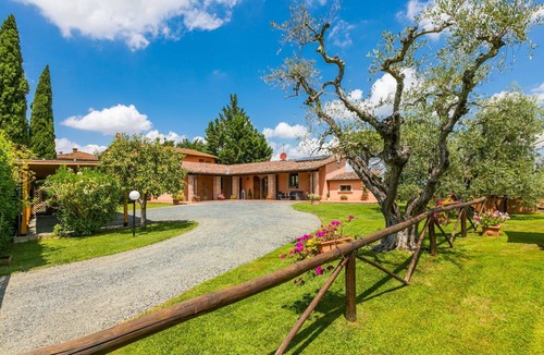 San Miniato Villa | Beautiful private villa for 8 guests with private pool, A/C, WIFI, TV and terrace