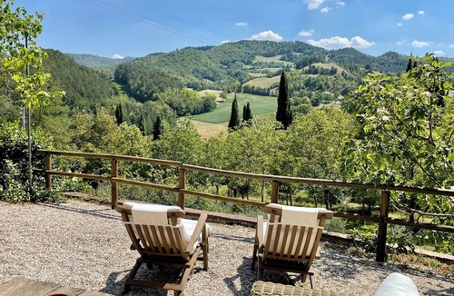 Tredozio Villa | Beautiful private villa for 6 people with private pool, WIFI, TV, patio and panoramic view
