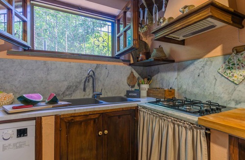 Lari Villa | Beautiful private villa for 8 people with A/C, WIFI and TV