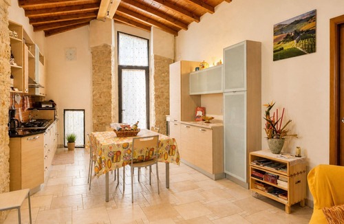 Asciano Villa | Beautiful private villa for 4 guests with WIFI, A/C, pool, TV and terrace