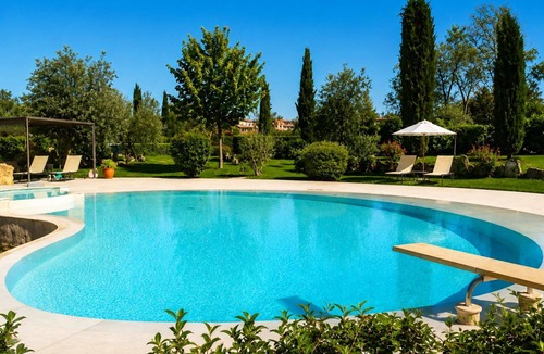 Asciano Villa | Beautiful private villa for 4 guests with WIFI, A/C, pool, TV and terrace