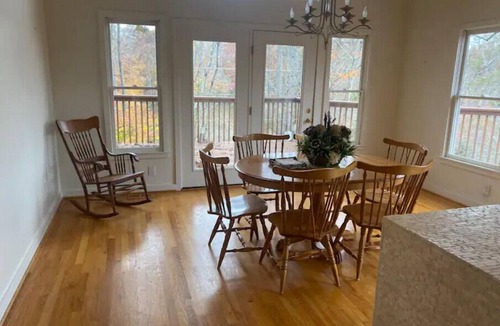 Pinnacle House | Beautiful serene lake house in the foothills, great for couples or families.
