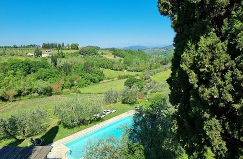 San Casciano in Val di Pesa Villa | Beautiful Tuscan home between Florence & Siena