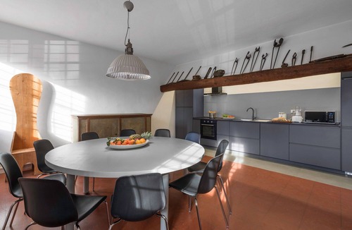 Pistoia Villa | Beautiful villa for 8 people with WIFI, A/C, private pool, TV and pets allowed