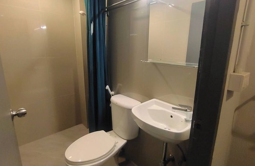Thung Maha Mek Hotel | Bed'S Friend