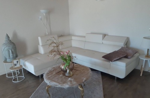 Hoenkoop Apartment | BedStay41 for small Groups and Companies(For long stay 40% discount)